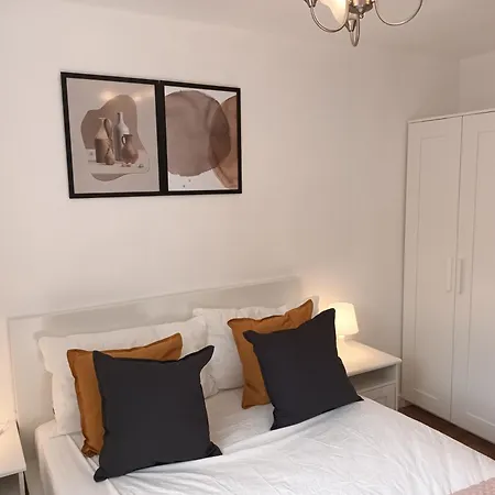 Spacious Elegant 2-Br Apartment In Aberdeen City Centre Exterior photo
