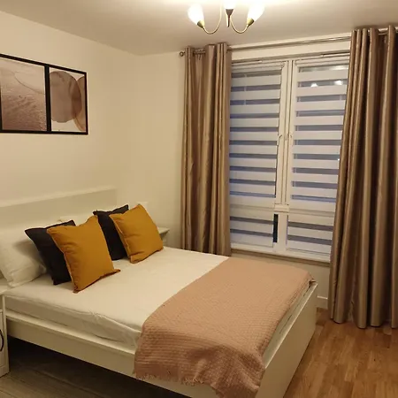 Spacious Elegant 2-Br Apartment In Aberdeen City Centre Exterior photo